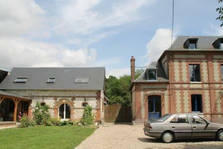 La Petite Maison Arc-En-Ciel La Feuillie  ภายนอก รูปภาพ